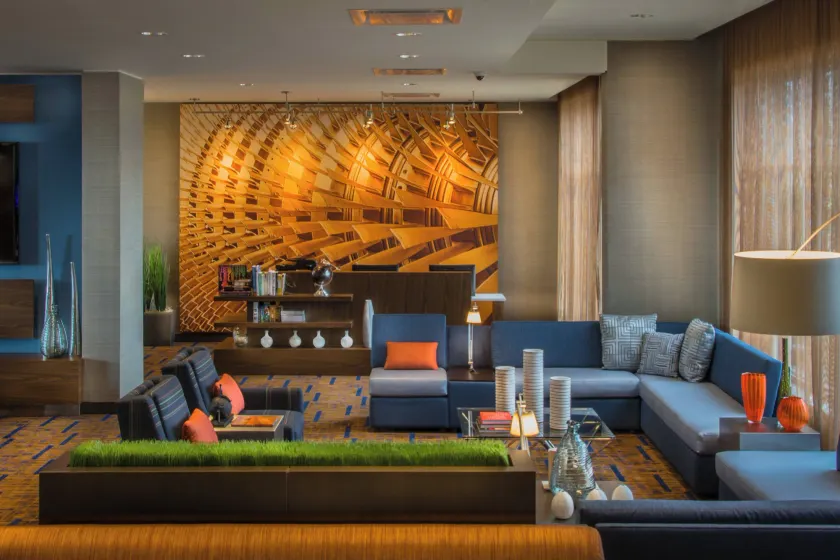 Courtyard by Marriott Winnipeg Airport - Image 1