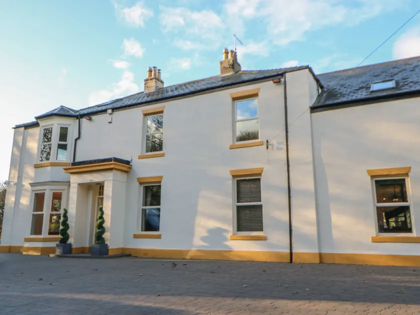 Glebe House - Image 1