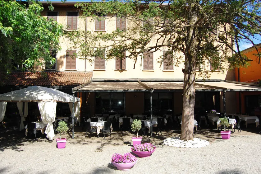 Albergo Ristorante Sant'Eustorgio - Image 1