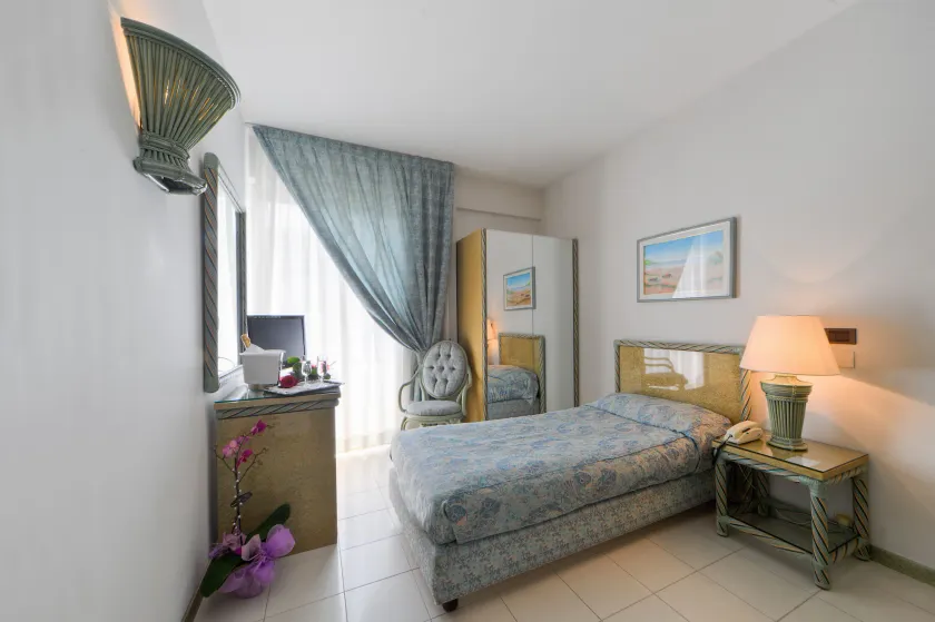 Hotel Ambasciatori - Image 1