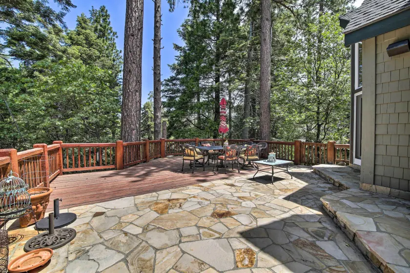 Incredible Lake Arrowhead Home w/ Views & Decks! - Interiør