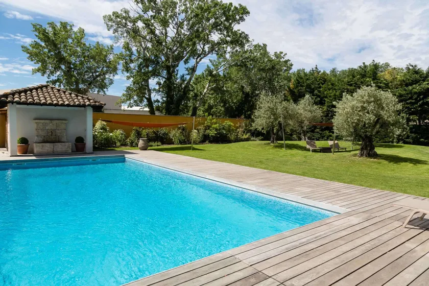 BEST WESTERN Le Lavarin - Image 1