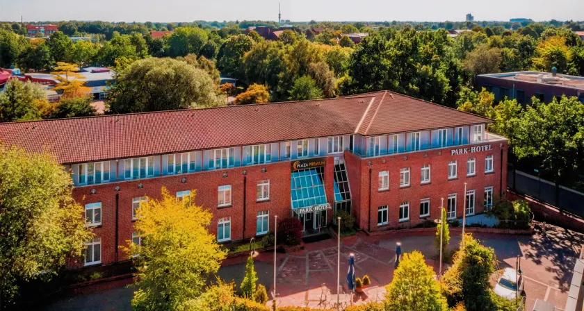PLAZA Premium Parkhotel Norderstedt - Image 1
