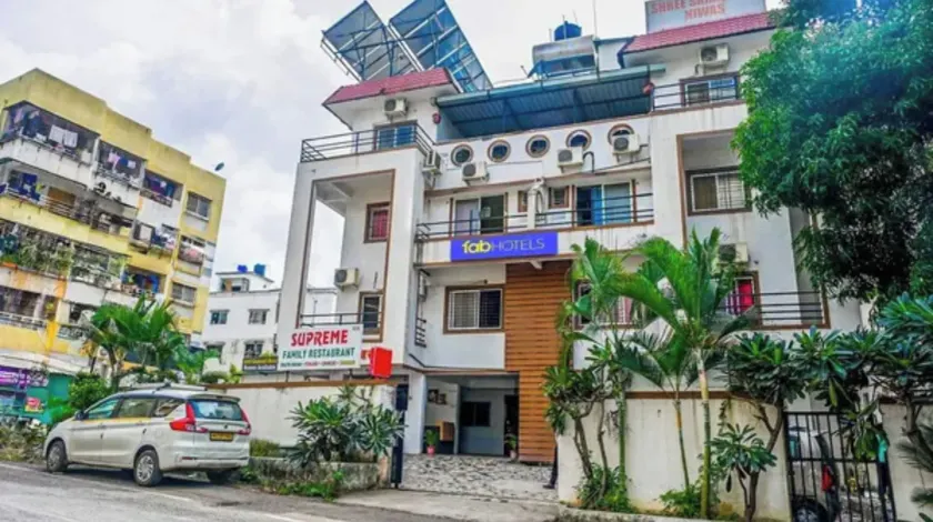 FabHotel Saraswati Niwas - Image 1