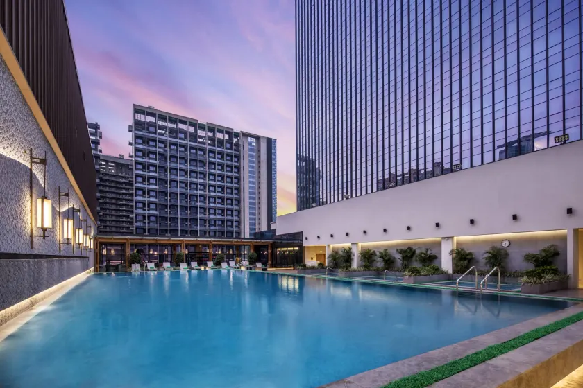 DoubleTree by Hilton Hotel Shenzhen Longhua - Image 1