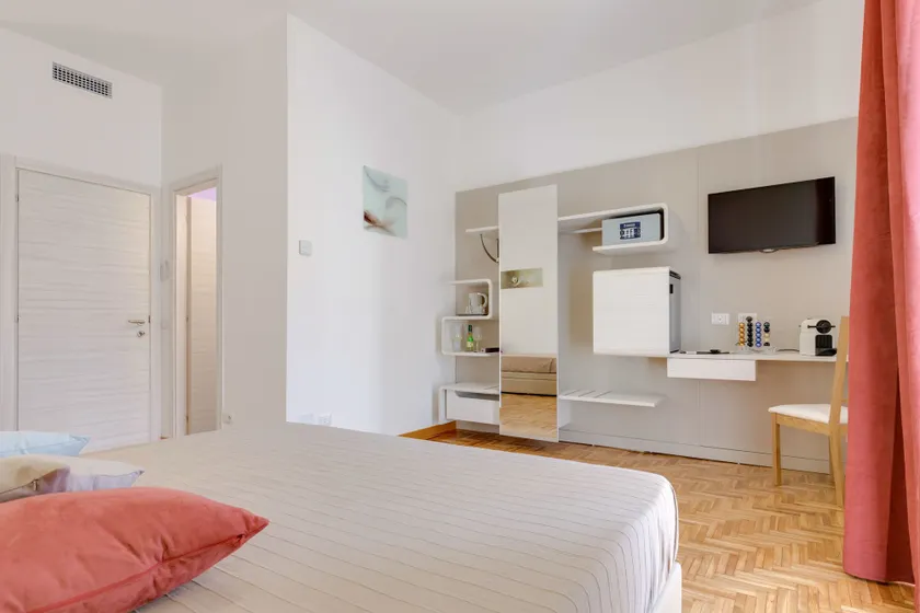 Dolce Luxury Rooms - Image 1