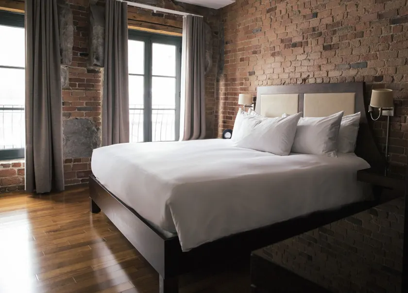 Hotel Nelligan - Image 1