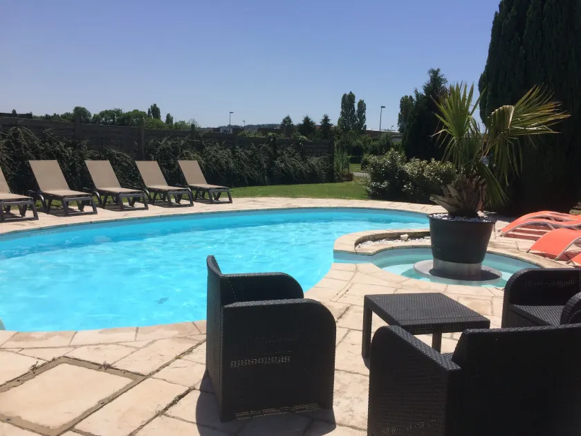 Hôtel Balladins Lyon Est Saint-Quentin-Fallavier - Image 1