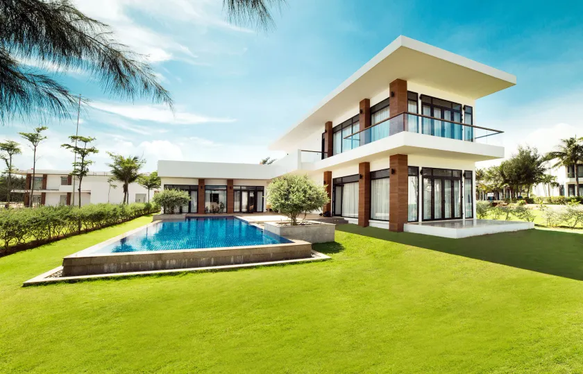 Saint Simeon Beach Residence - Image 1