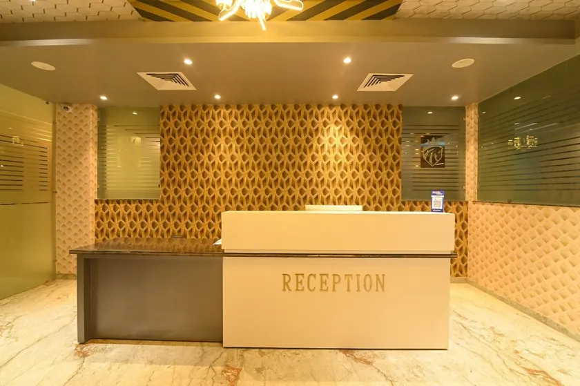 STALLION HOTEL - Lobby