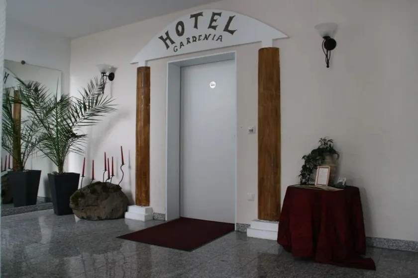 Hotel Gardenia - Image 1