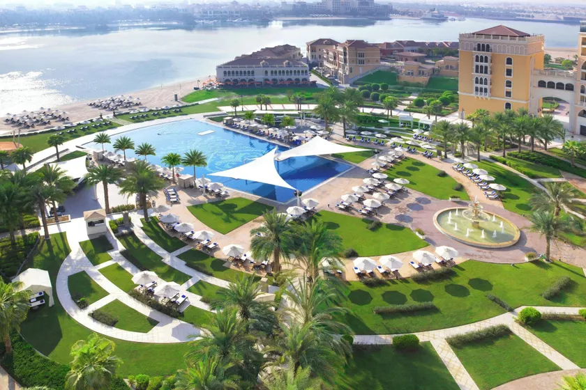 The Ritz-Carlton Abu Dhabi, Grand Canal - Image 1