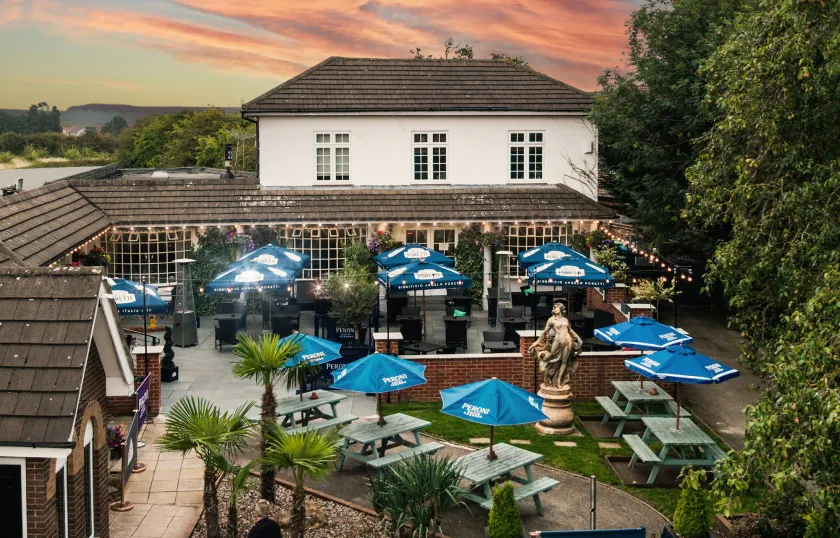 Littleover Lodge Hotel - Image 1