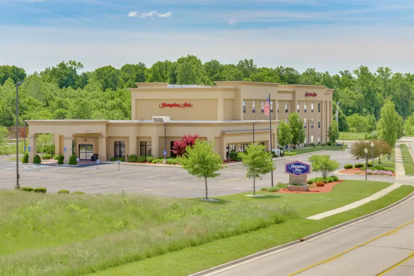 Hampton Inn Auburn - Image 1