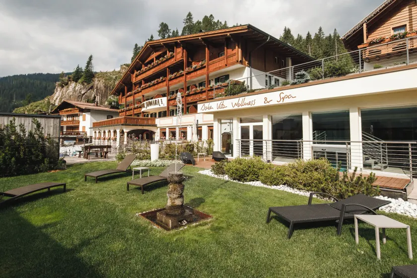 Sayonara Nature & Wellness Hotel - Image 1