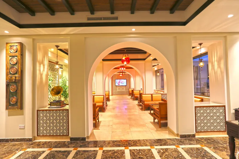 Delmon International Hotel - Image 1
