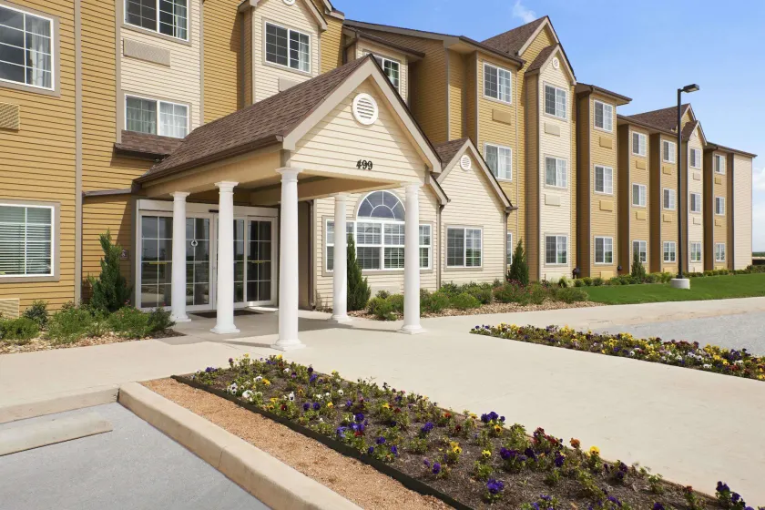 Microtel Inn & Suites Cotulla - Image 1