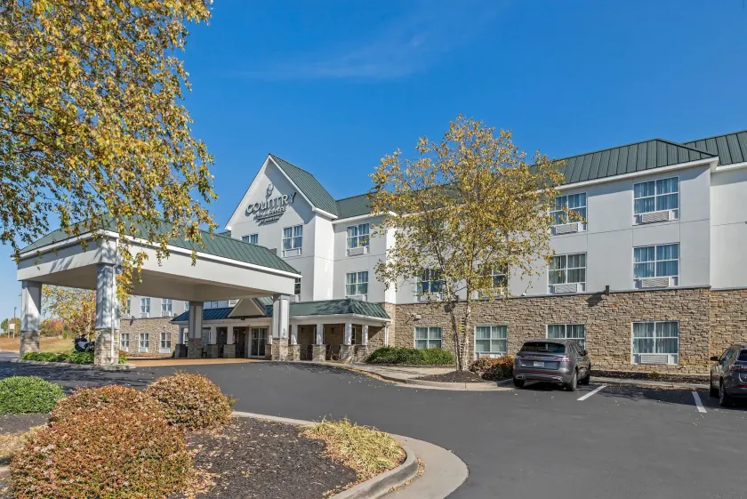 Country Inn & Suites by Radisson, Ashland - Hanover, VA - Image 1
