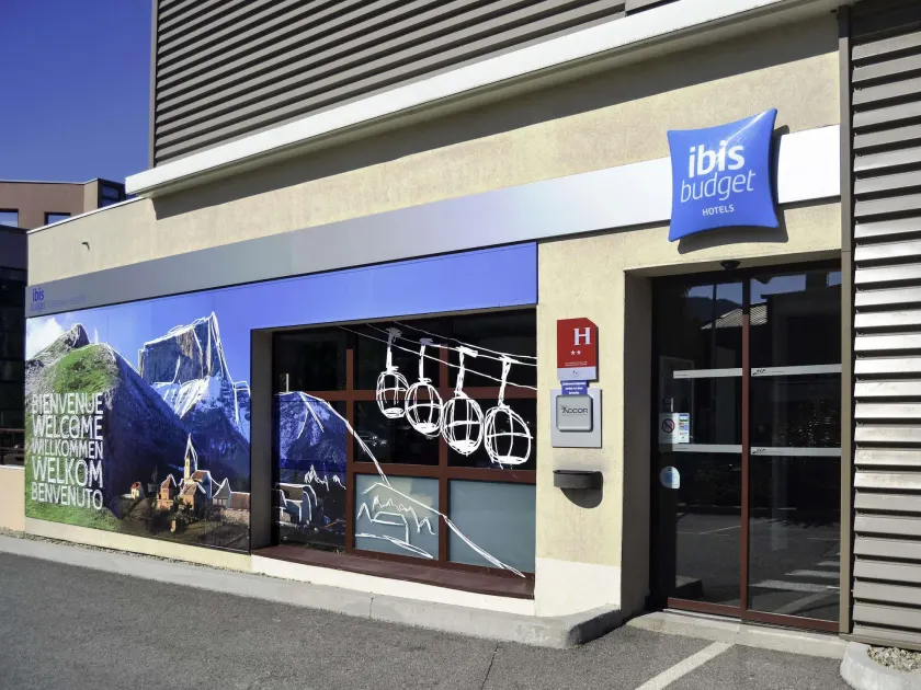 Ibis Budget Grenoble Sud Seyssins - Image 1