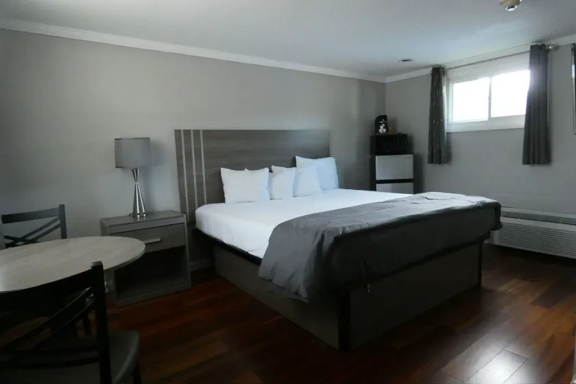 Aquastar Inn - Image 1
