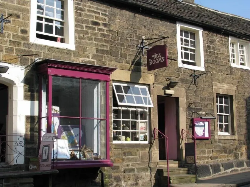 sweet heART Tea Rooms Accommodation - Image 1