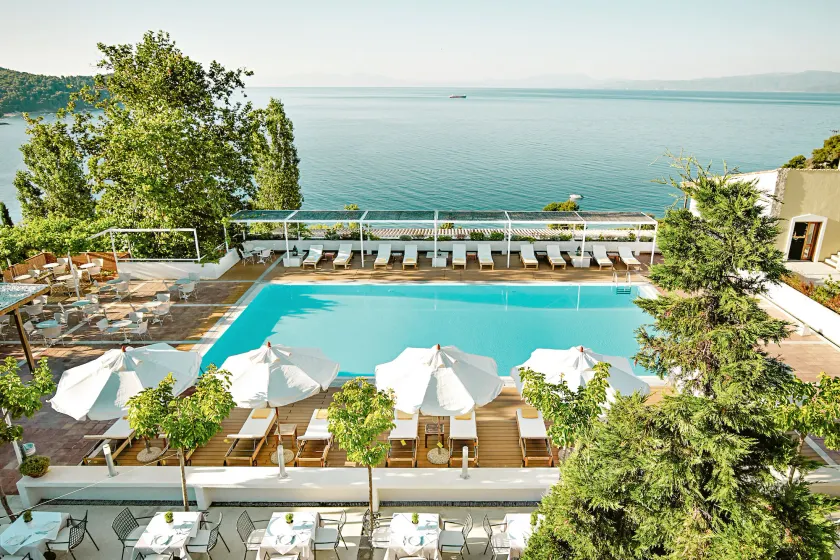 Atrium Hotel - Image 1