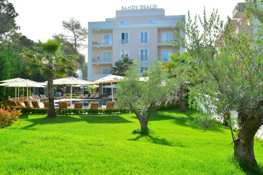 Sandy Beach Resort - Image 1