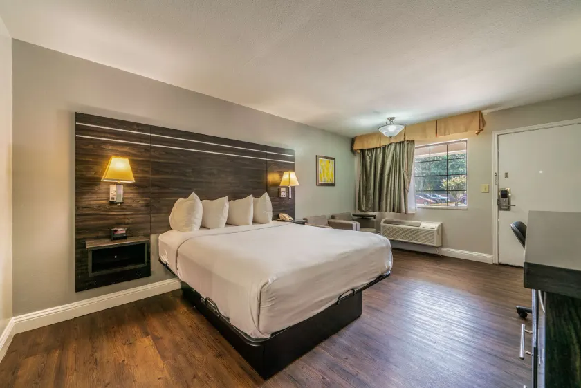 Best Western Inn of Jasper - Image 1