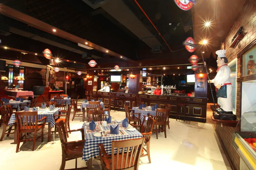 Ramee Guestline Hotel - Image 1