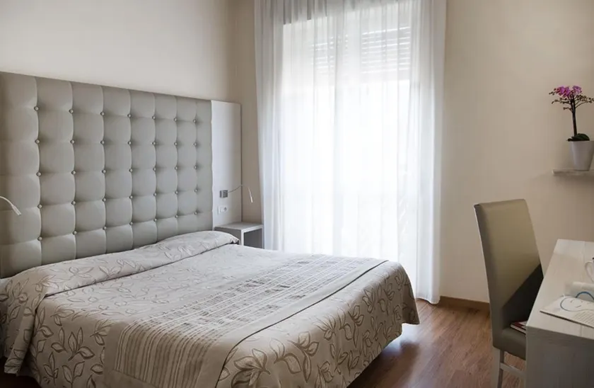 Hotel Primavera - Image 1