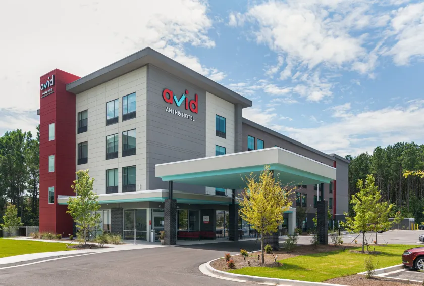 avid hotel Summerville by IHG - Image 1