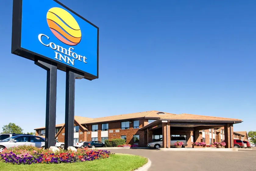 Comfort Inn - Image 1