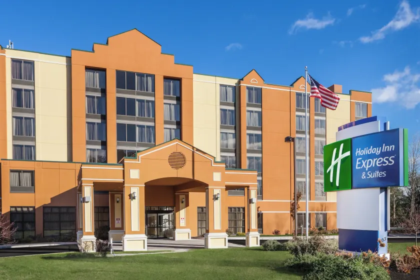 Holiday Inn Express South Portland by IHG - Image 1