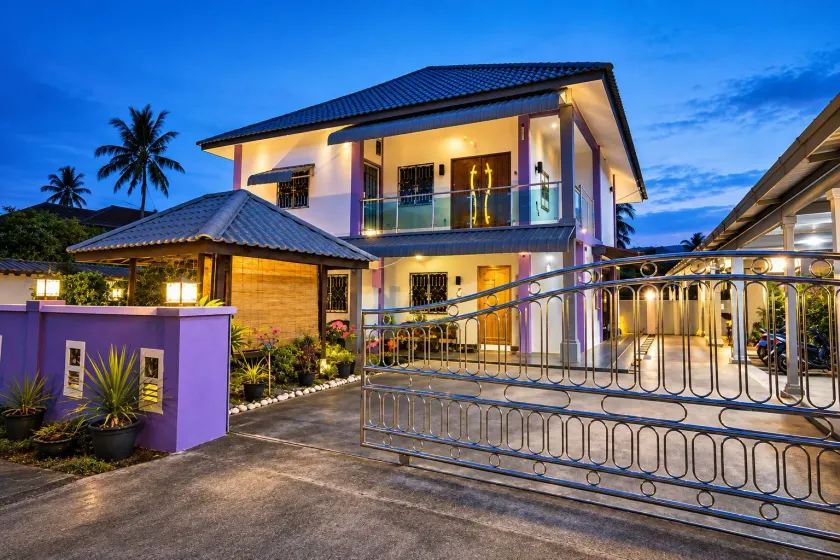 OCEAN LODGE - Image 1