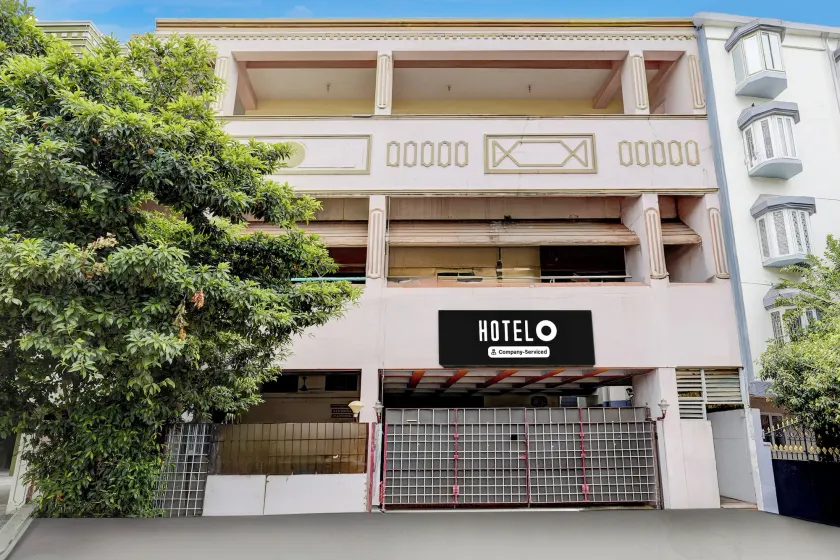 Hotel O Kilpauk Near Don Bosco College - Image 1