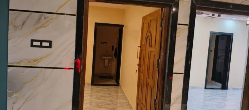 Dwell Apartment - Interior entrance