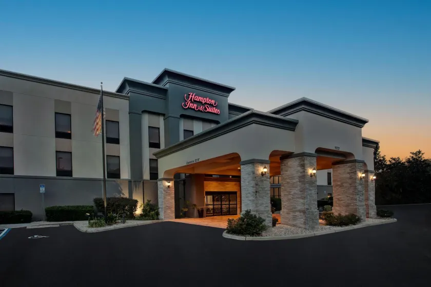 Hampton Inn & Suites Lady Lake/The Villages - Image 1