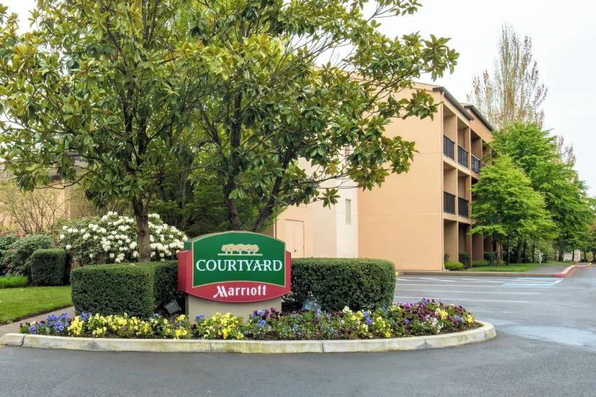 Courtyard by Marriott Portland Hillsboro - Image 1