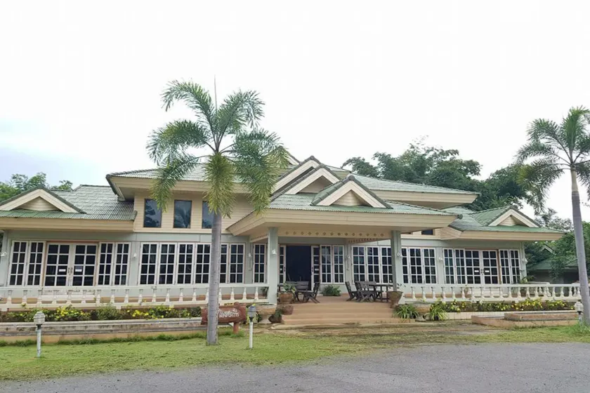 Rai Fhun Pen Jing Resort - Image 1