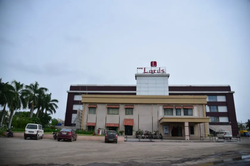 Rang Lords Inn Bharuch - Image 1