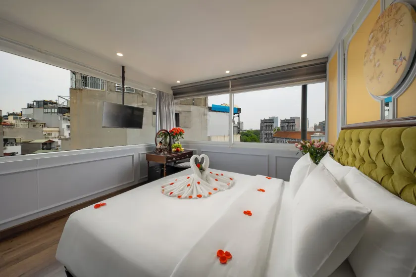 Hanoi Royal Premium Hotel - Image 1