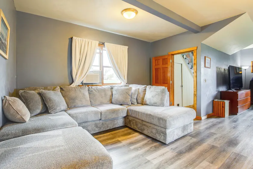 Cozy Algoma Retreat: Fireside Nights & Game Room - Interiör
