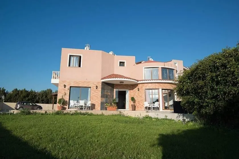 Bella Rosa hotel Cyprus - Image 1
