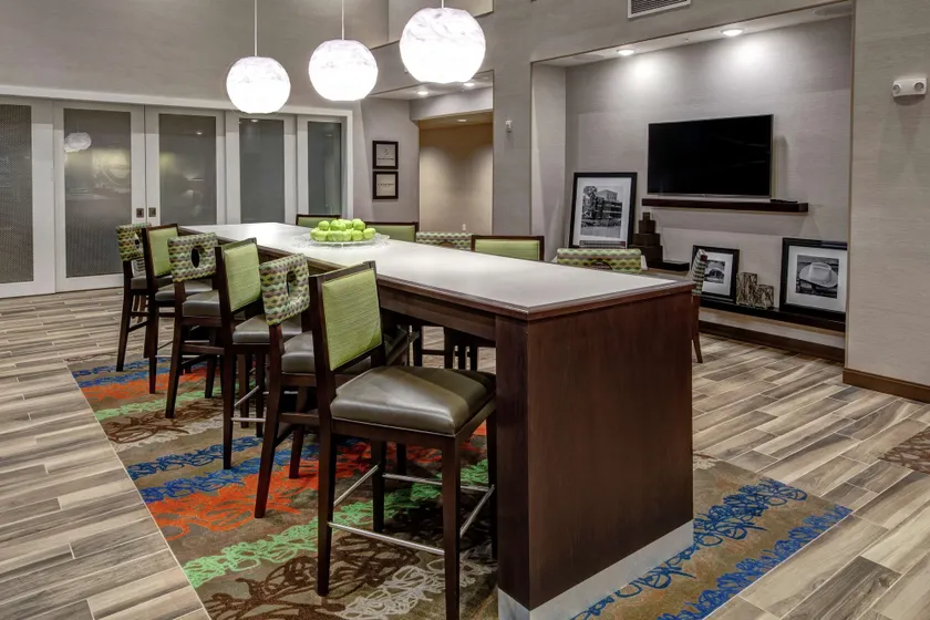 Hampton Inn & Suites Culpeper - Hall