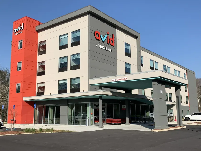 avid hotels - Salem by IHG - Image 1