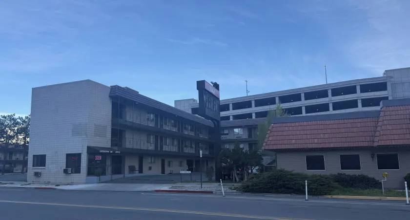 Red Roof Inn Reno - Image 1
