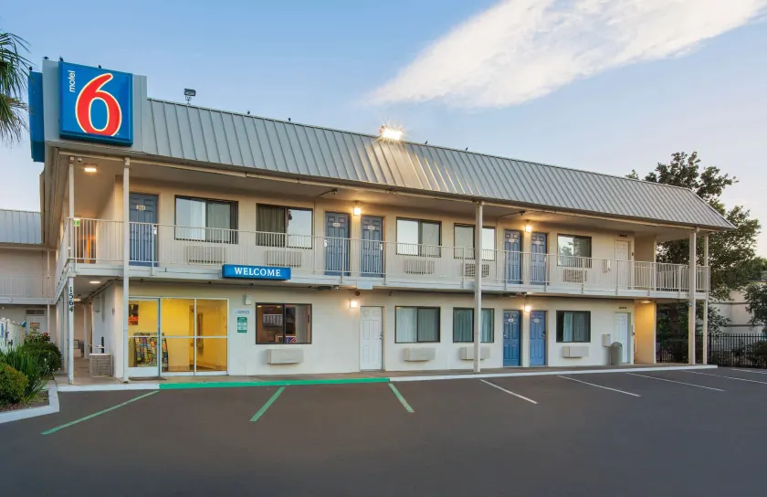 Motel 6-Woodland, CA Sacramento Airport - Image 1