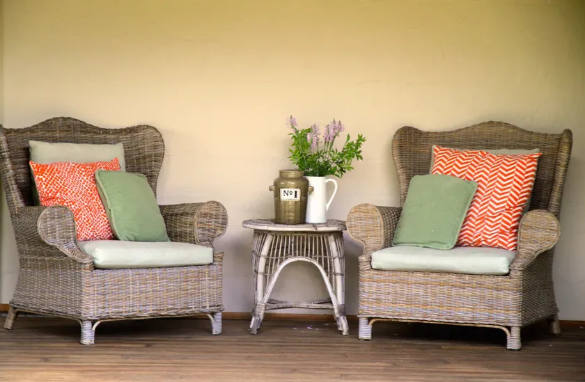 The Carriages Boutique Hotel and Vineyard - Lobby sitting area