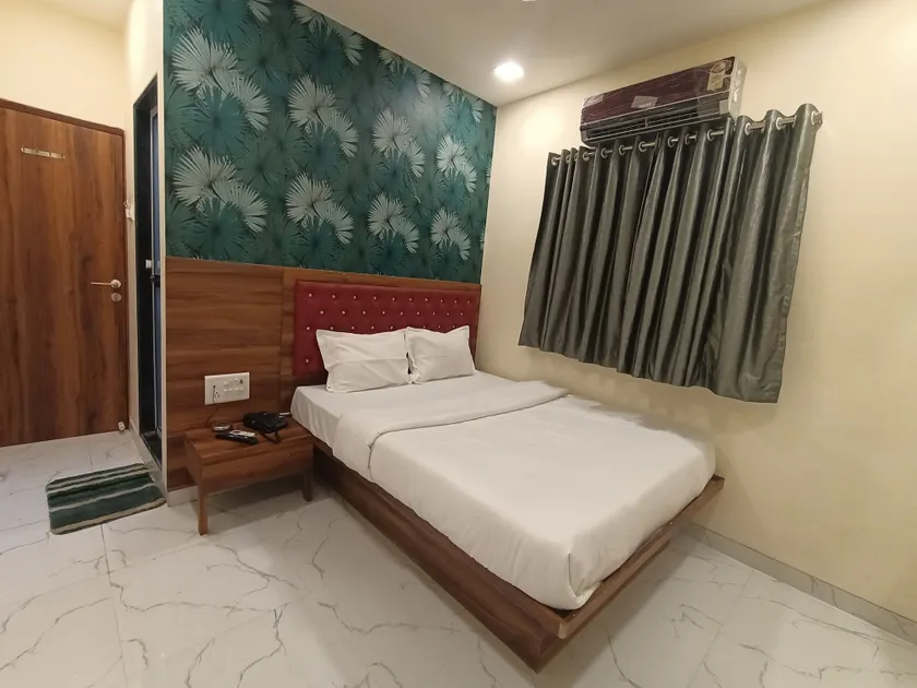 Hotel O King Residency - Image 1