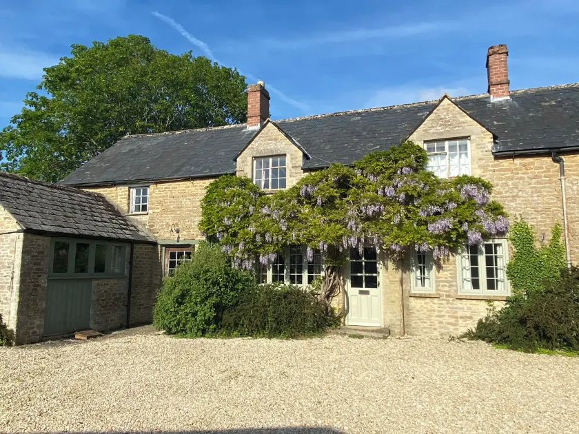 Little Lemhill Farm Cottage - Image 1